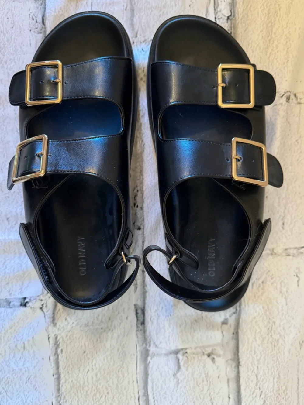 Old Navy Black Platform Buckle Sandals - Picture 4 of 5